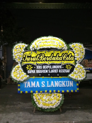 Papan Bunga Duka di Besi
